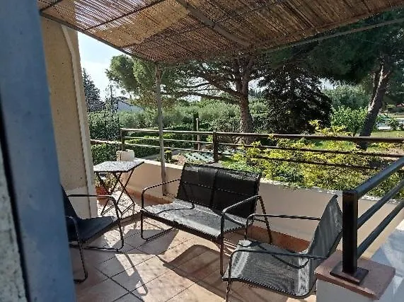 Chez Cathie Et Denis - Dans Maison Familiale Beaucaire (Gard)
